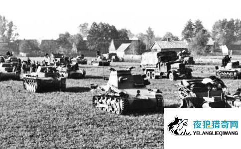 波兰战役时行进的德国装甲部队